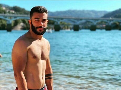 Bruno Linhares pretty star images