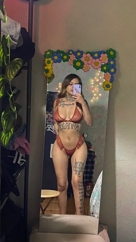 Namisi Ganesha model sexy img