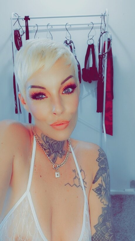 Lady11 pornstar nice image