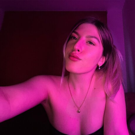 Ahrifox Vip pornstar sexy photo