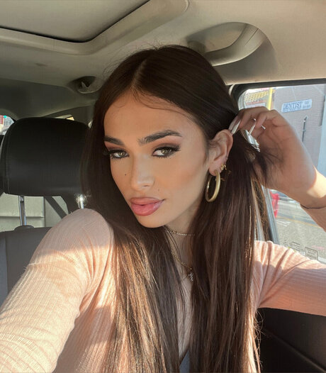 Victoria Grant_ hd pornstar pic