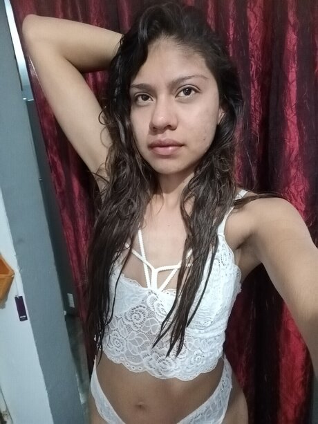 Flakita Rmz hot actress picture