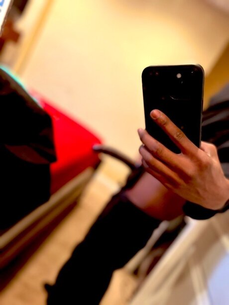 Uncutvegan_ art actress galleries