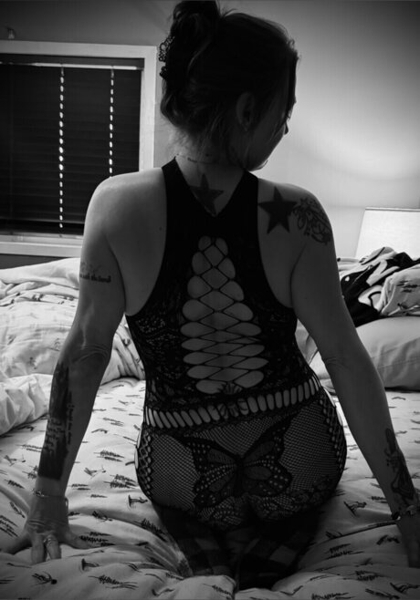 Gen Fox erotic model picture