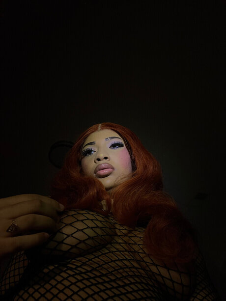 CREAMSTAR_ model high quality photos