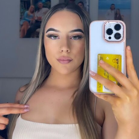 AmeliaBastian model exclusive photo