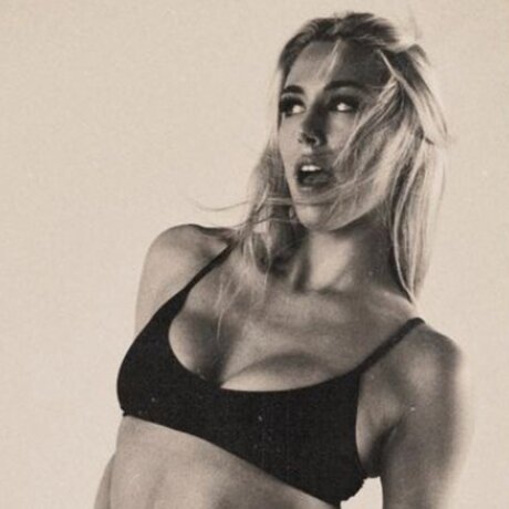 GabsAvianni hot actress pic