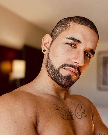 Regaddo Edd xxx model img