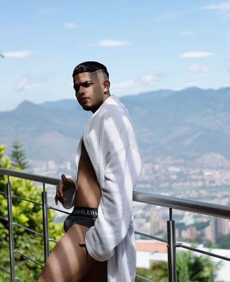 Ryann naked star gallery