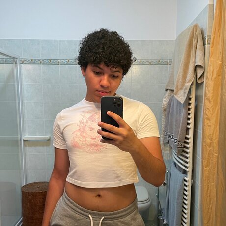 Miguel Silva pretty actress pic