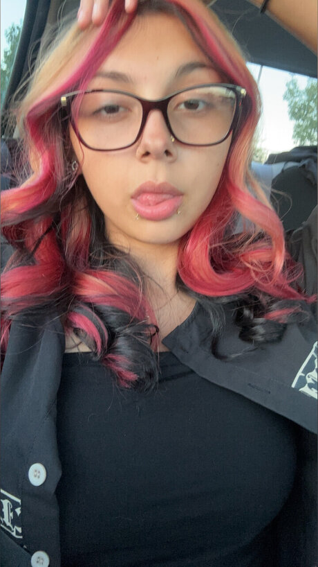 layla pornographic actress pic