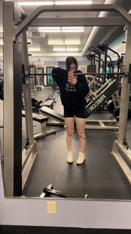 sisi high quality model archive