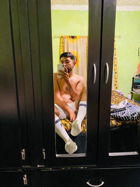 Luis arias pornstar top photo