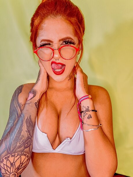 Paulla Izabel model porn photos