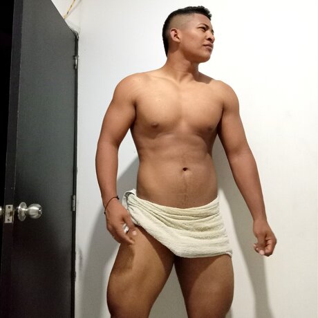 Levis Hots Top 50_ model erotic picture