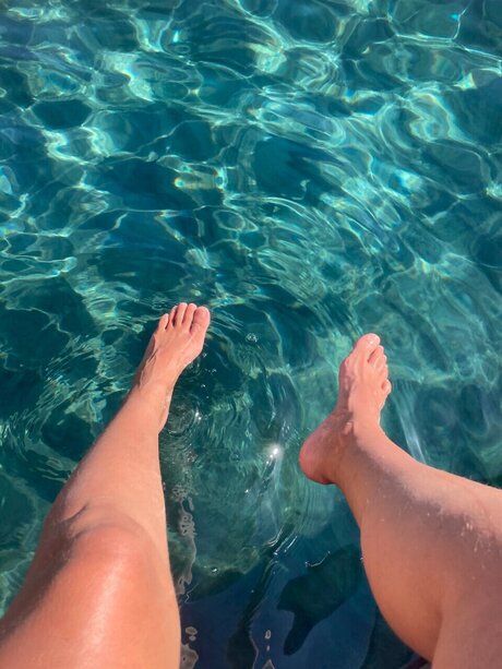 Ilovemyfeet WI erotic model archive