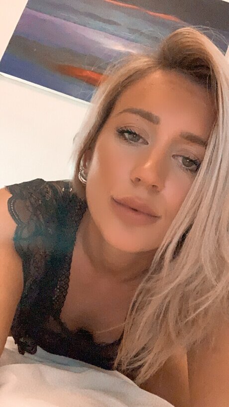 Maximasol hot model galleries