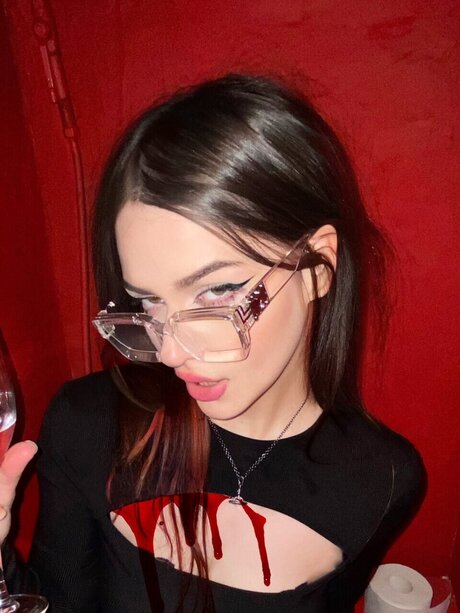 buydomme actress img