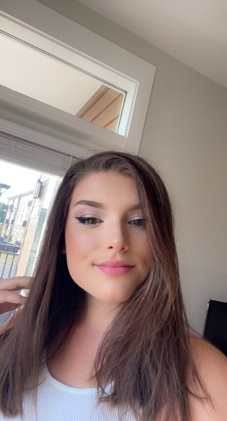 Nycole star art photo