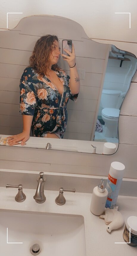 Leighanne best model pictures