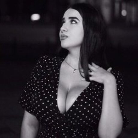 Sara Black star pornographic photo