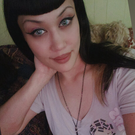 Hidi Suxx art pornstar pictures