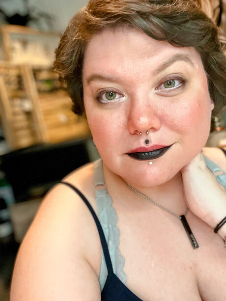 Scarlett Nova art star pictures