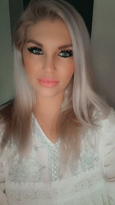 Lacy Snow Morningstar pornstar hot pics