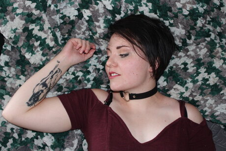 Undead Liv porn model archive