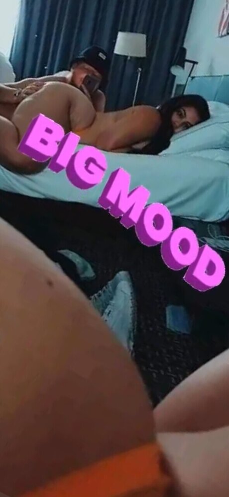 Makemecome nude star img