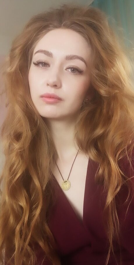 Cassidy Claus top model image