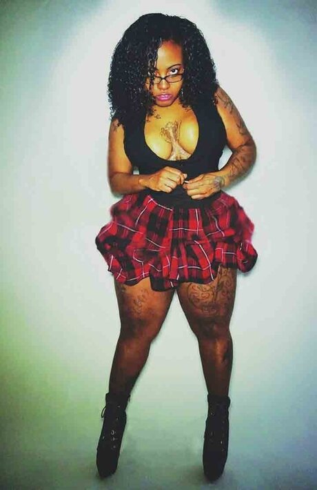 Scarlett Trippp_ art actress photos