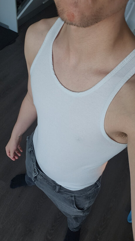 Alex Skin nudes star img