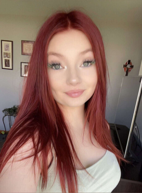 big red_ pornstar exclusive picture