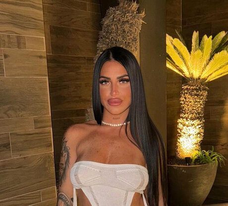 Madiii beautiful actress archive