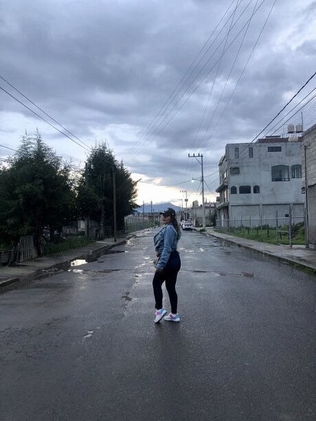 La G era Angeles best model photo