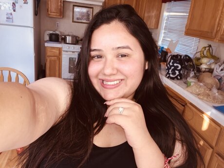 Sammmy pretty actress pics