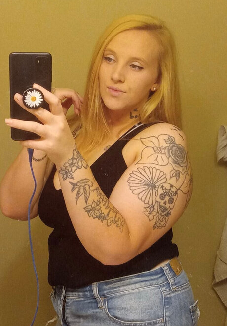 Harley Pearl pornstar xxx photos