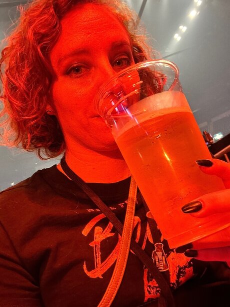 Redhead Kitten sexy pornstar pics