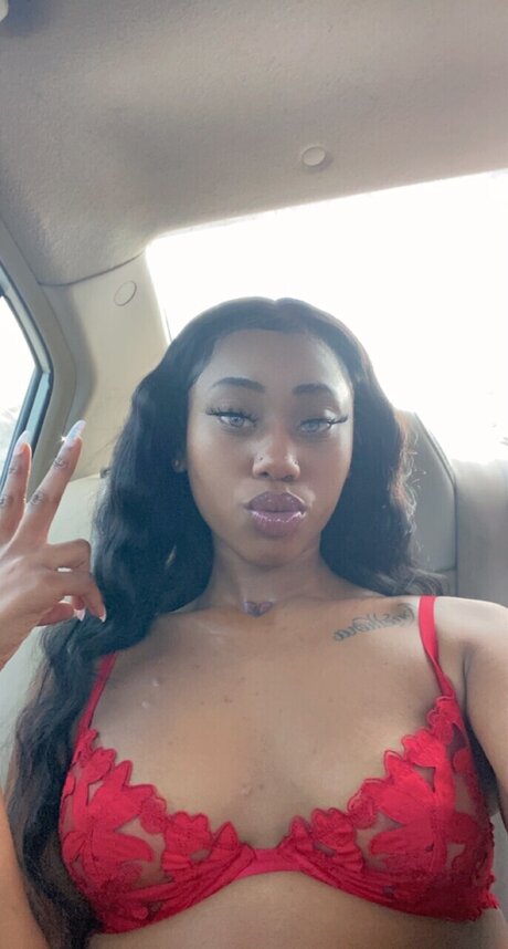 Fyeredd naked pornstar image