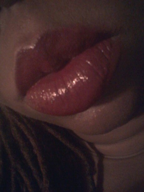 She Speaks Easy erotic actress photos