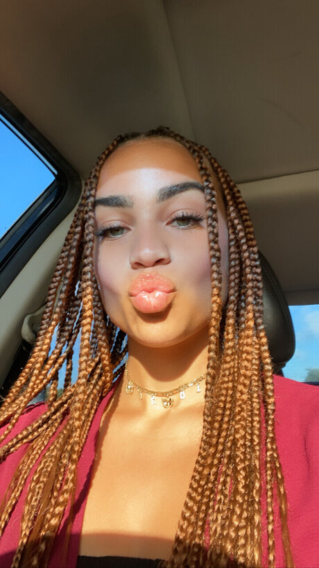 Seychelle C_ pretty model pics