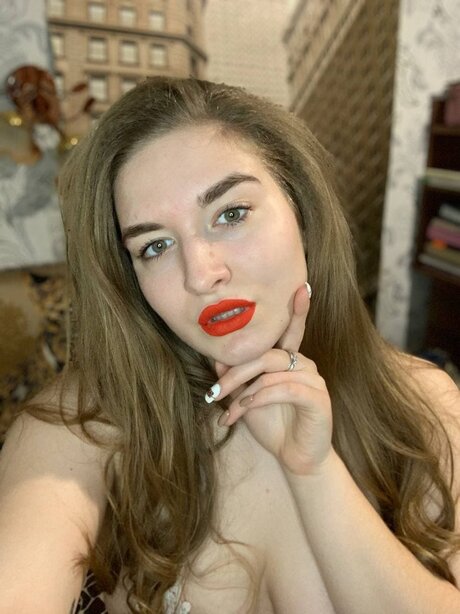 _Marina Zephyr_ free actress pic