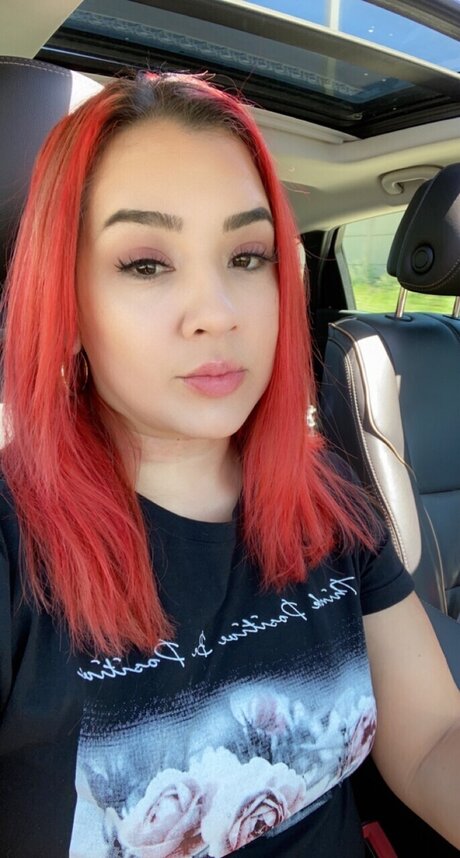 MzLopez star beautiful pics