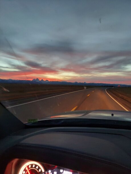 Jim Sackett pretty model photo