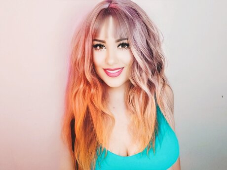 Hungry Dee nice pornstar pics