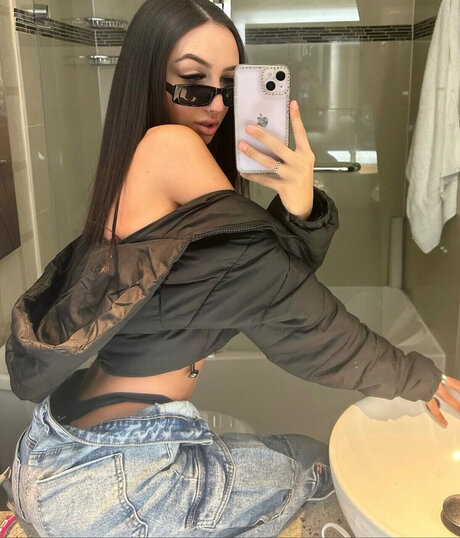 IcybriX star beautiful pic