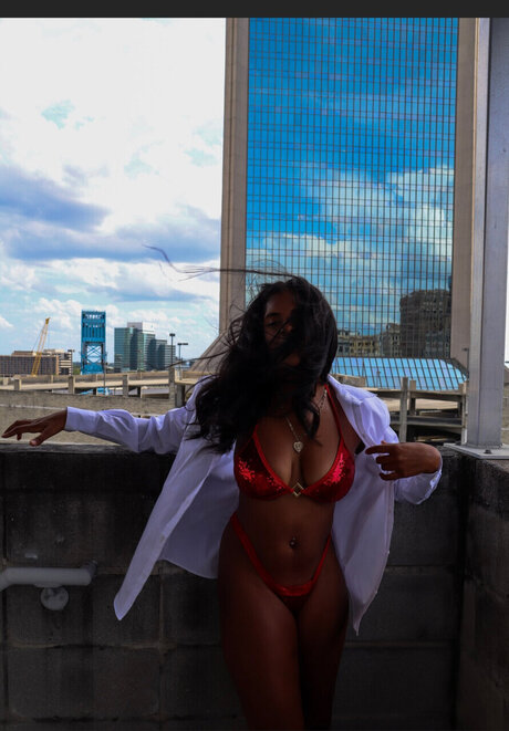 Prescilla naked star pics