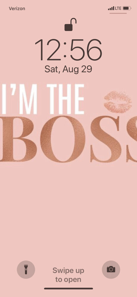 Scarlet Love pornstar nude image