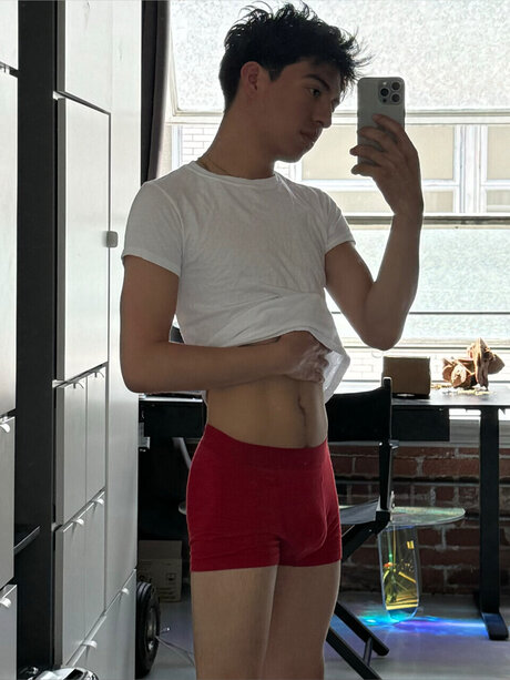 Verslaboy naked actress pics